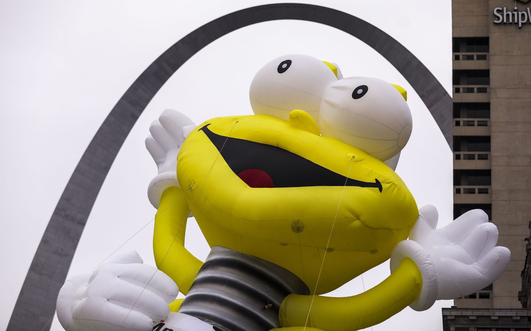 Thanksgiving day parade returns